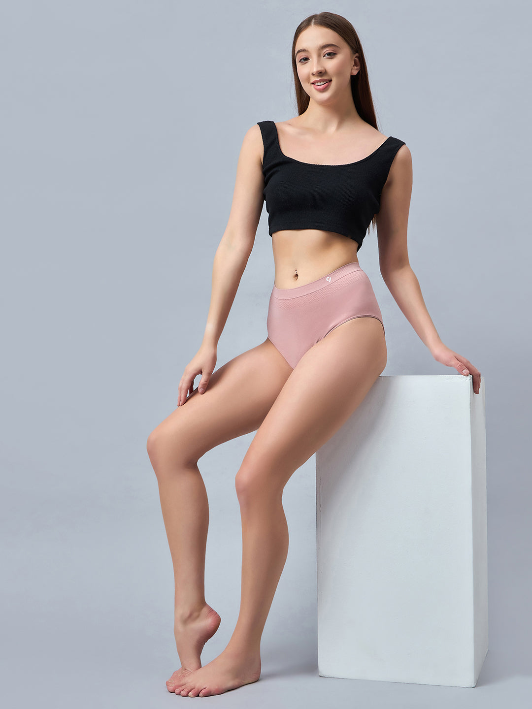 Women Solid New Seamless Hipster Underwears - Pack of 2