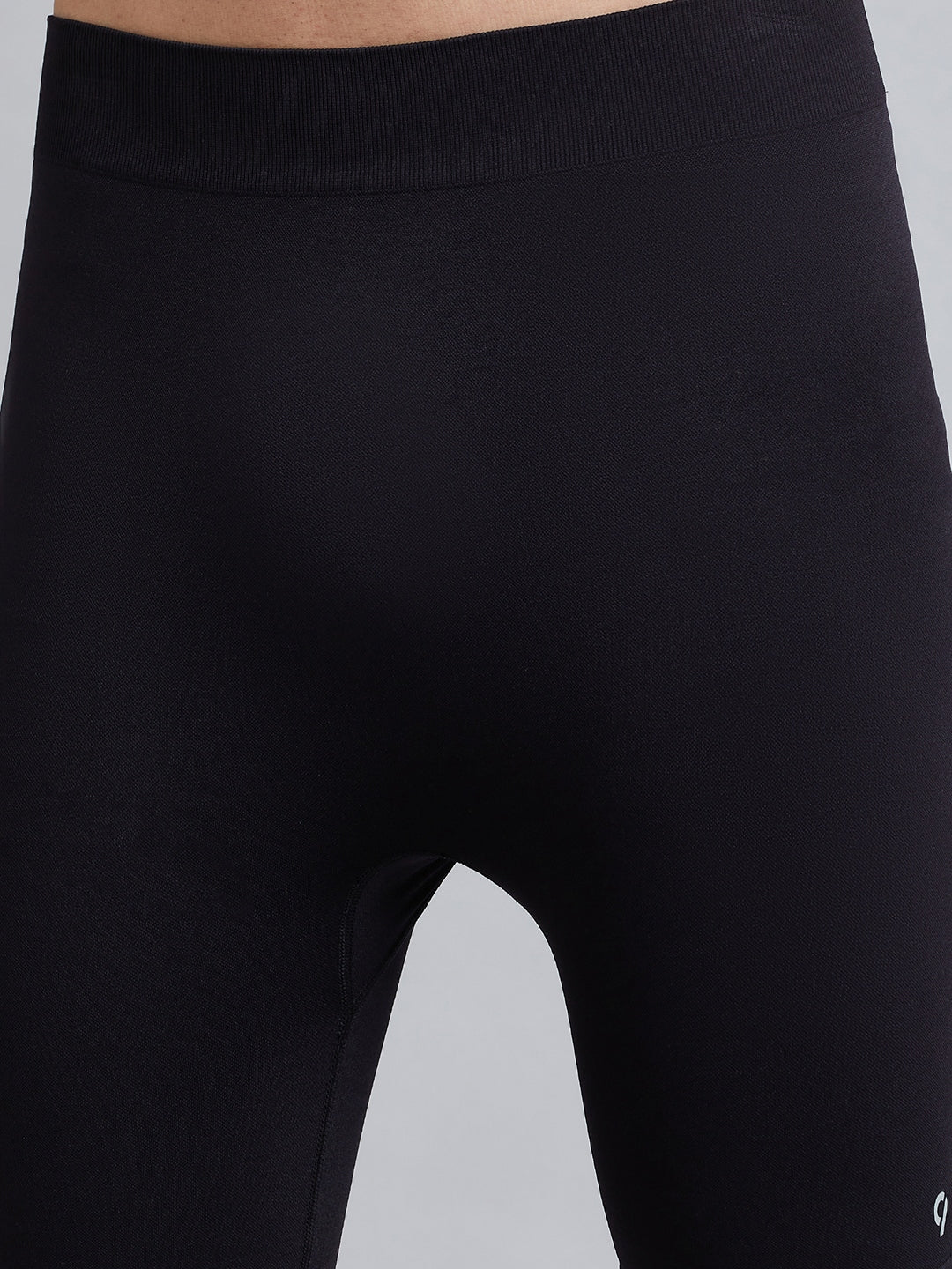 Seamless Solid Men Mid Rise Active Shorts