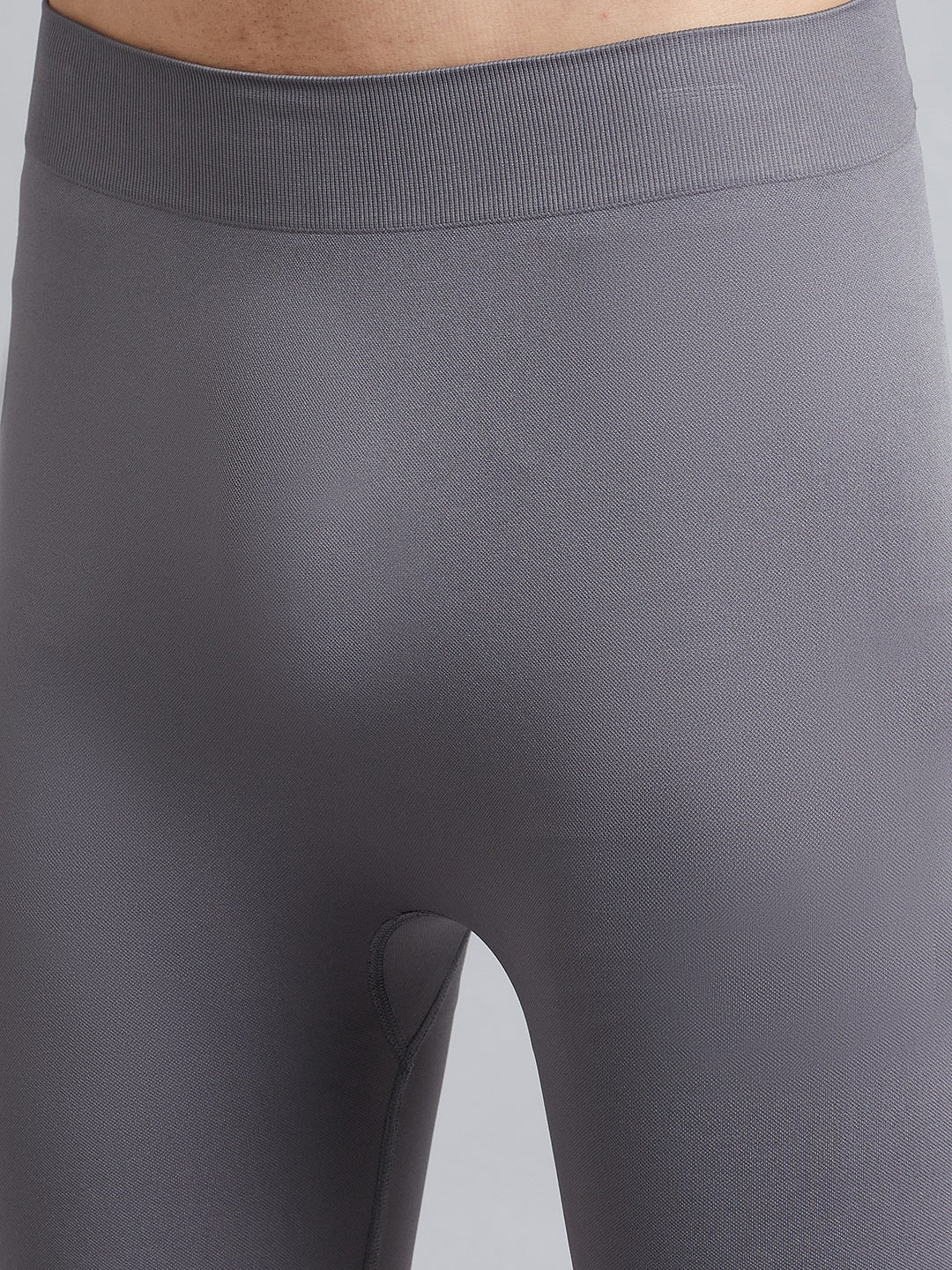 Seamless Solid Men Mid Rise Active Shorts - Grey