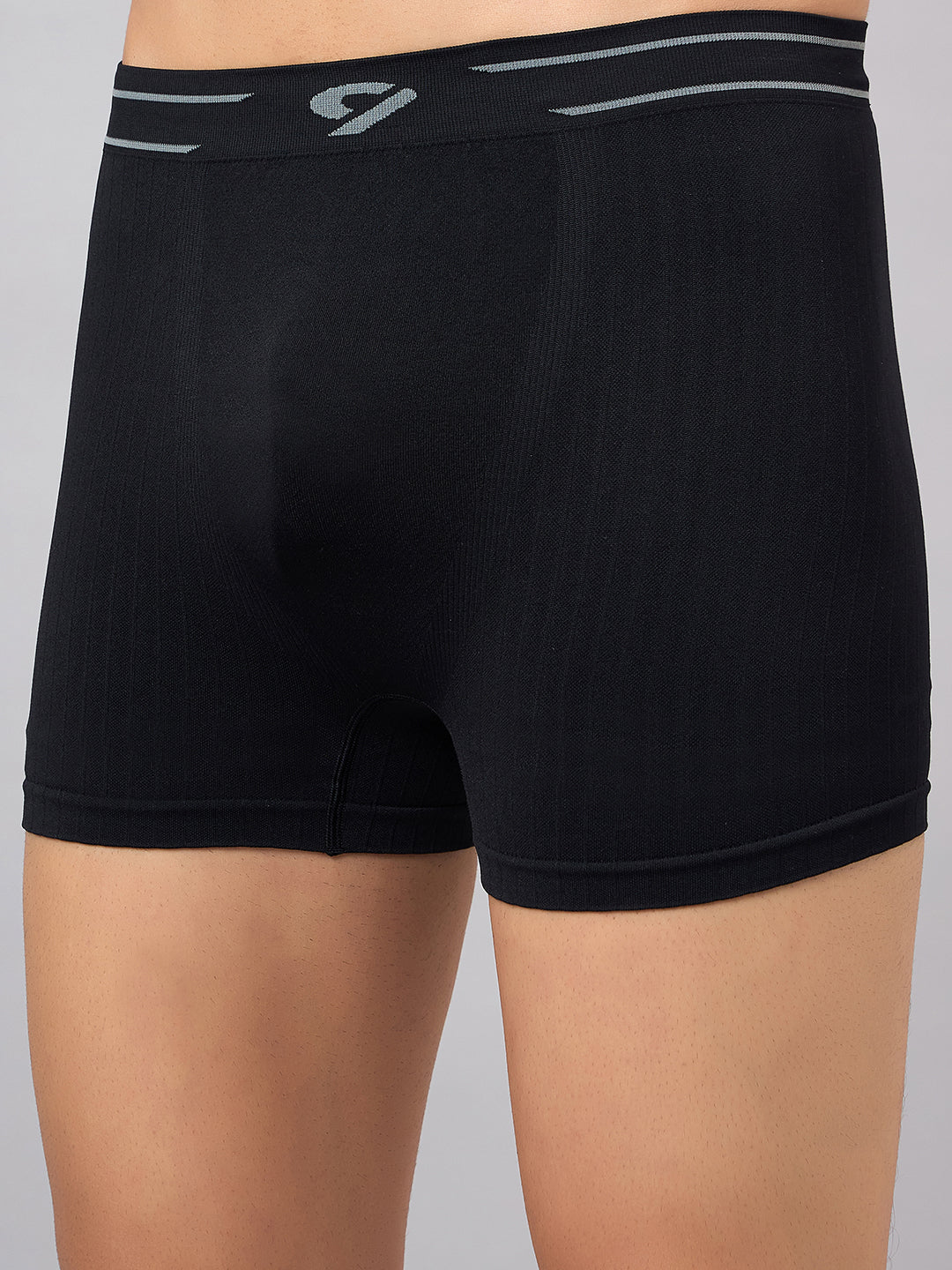 C9 Airwear Seamless Solid Men's Trunk - Black