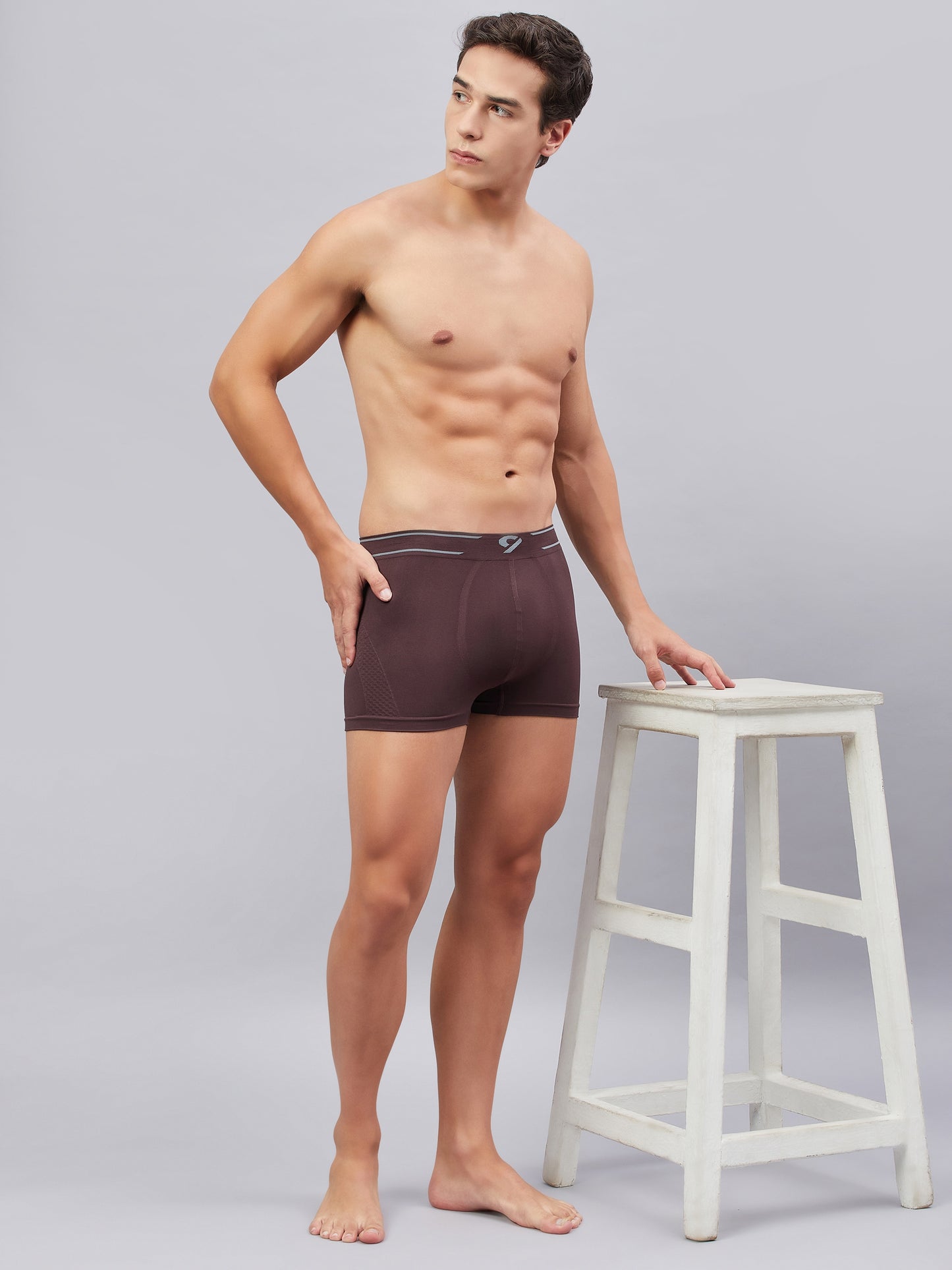 Seamless Mesh Structure Trunk Black Coffee