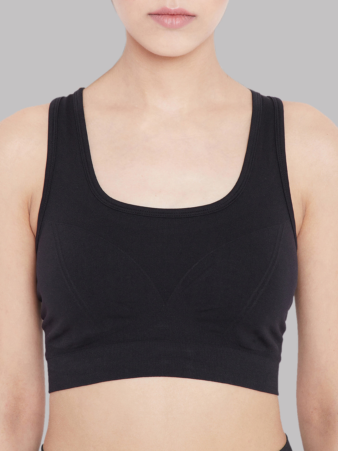 Seamless Low Impact Racer Back Sports Bra With Removable Pads (Black)