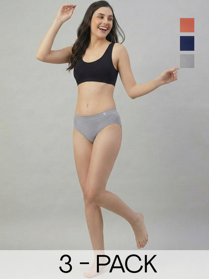 Women Seamless Mid-Rise Soft &Breathable Briefs(Pack Of 3)