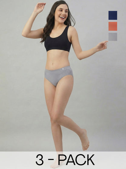 Women Seamless Mid-Rise Soft &Breathable Briefs(Pack Of 3)