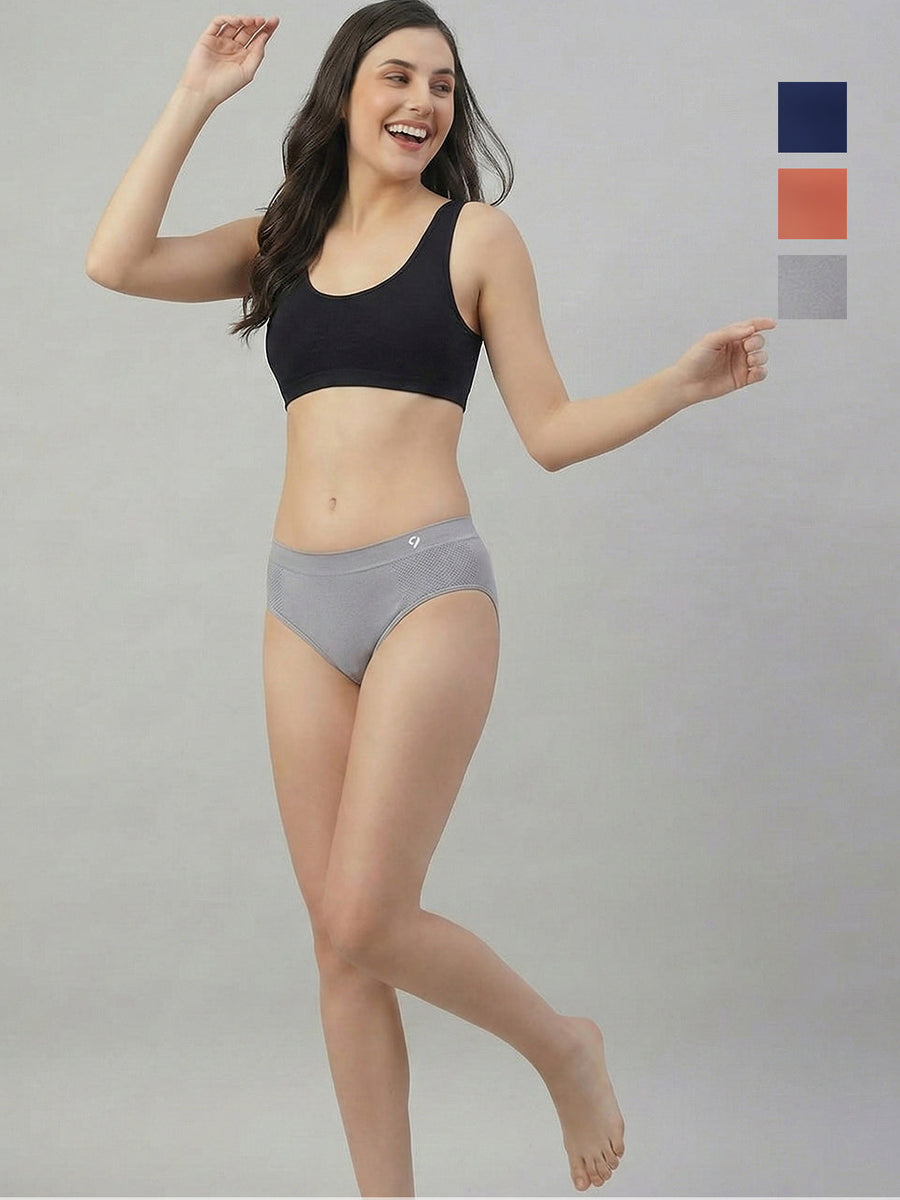 Women Seamless Mid-Rise Soft &Breathable Briefs(Pack Of 3)