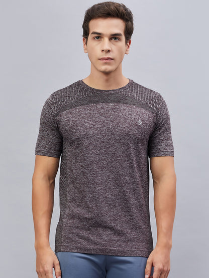 Men's Seamless  Melange Moisture-Wicking Sports T-Shirt