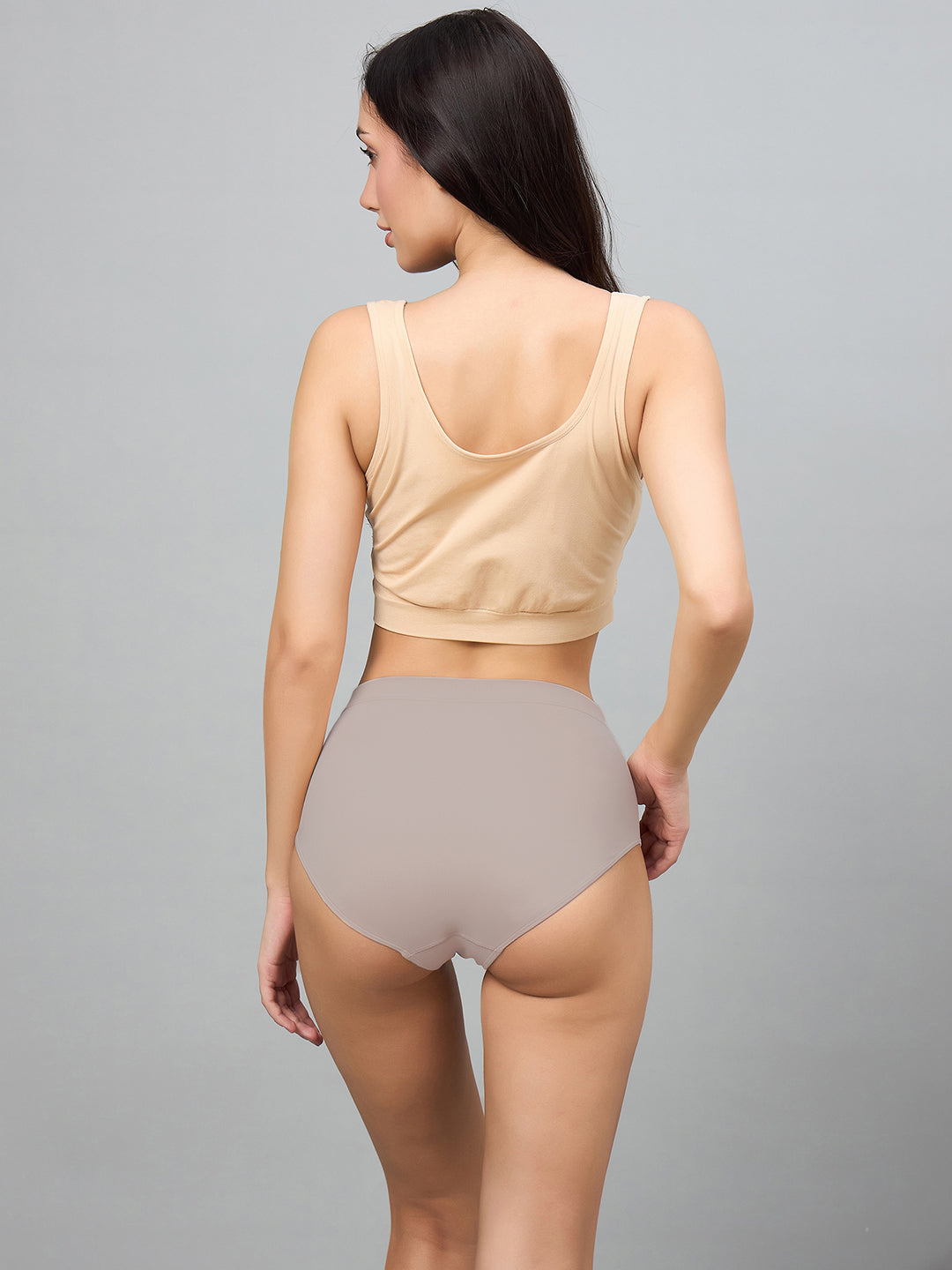 Seamless Women’s High-Rise Soft & Lightweight Hipster Briefs (Pack of 3)