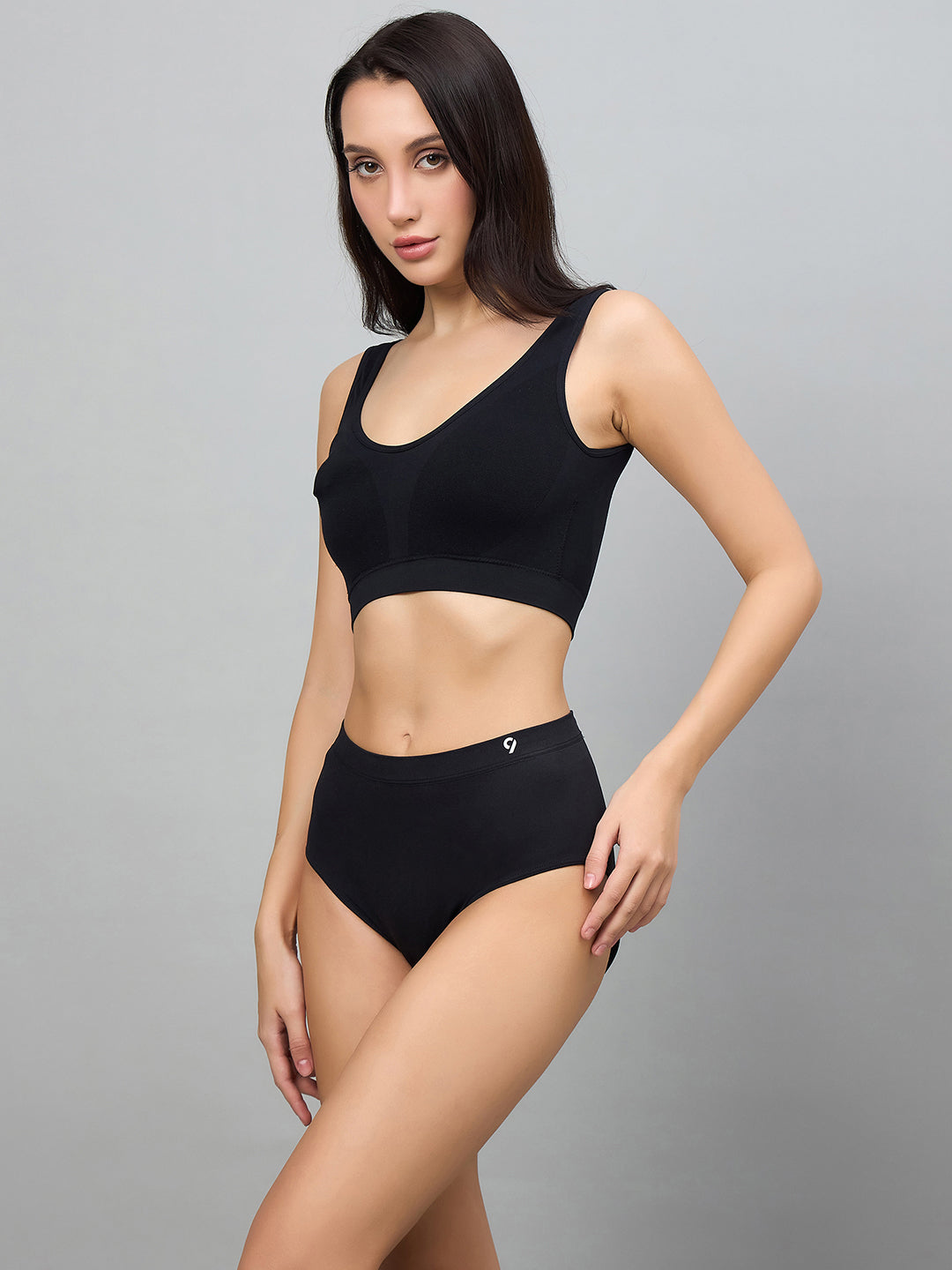 Seamless Women’s High-Rise Soft & Lightweight Hipster Briefs (Pack of 3)