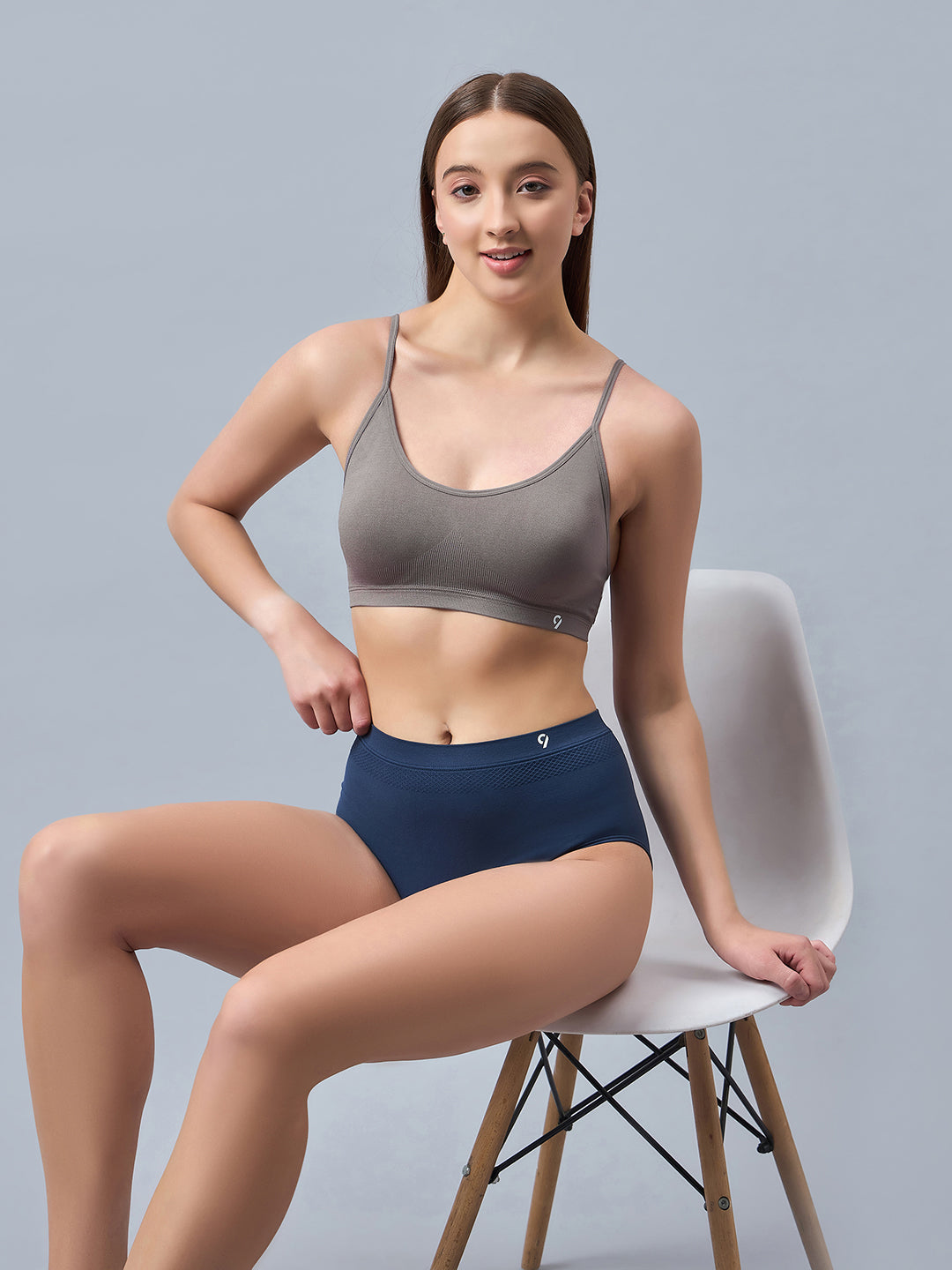 C9 Airwear Grey Non padded Seamless Basic Bra for Girls - Grey