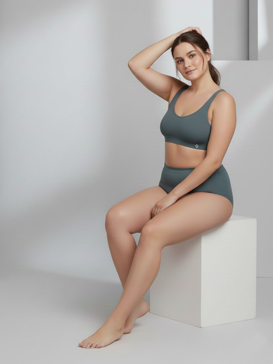 Women Seamless Hipster Breathable & Comfort Briefs (Pack Of 2)