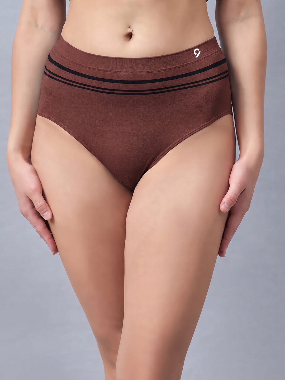 Women Pack of 3 Seamless High-Rise Sweat Absorbing Hipsters Briefs