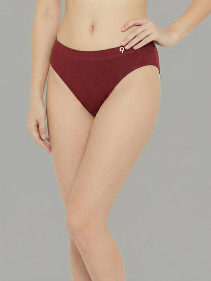 Women’s Seamless Ultra Soft & Breathable Mid Rise Panties (Pack Of 3)