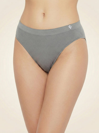 Women’s Seamless Ultra Soft & Breathable Mid Rise Panties (Pack Of 3)