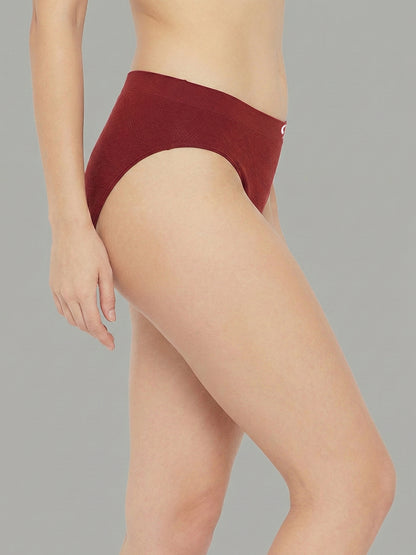 Women’s Seamless Ultra Soft & Breathable Mid Rise Panties (Pack Of 3)