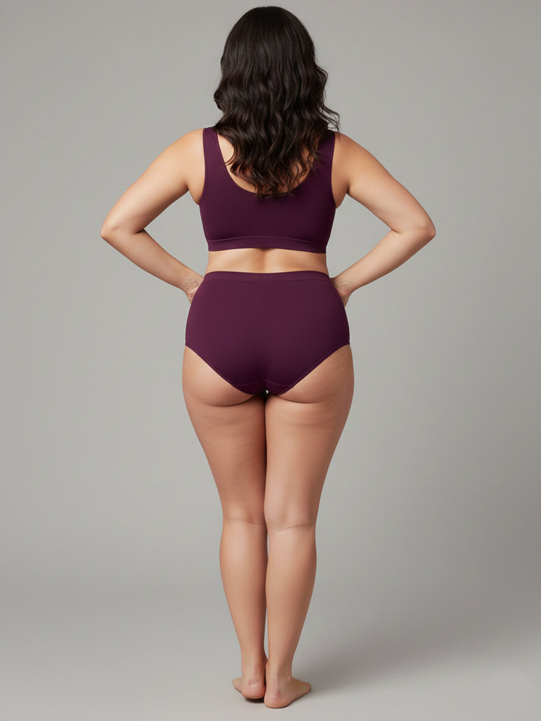 Seamless Women`s Full Coverage Basic Bra with Removable Pads