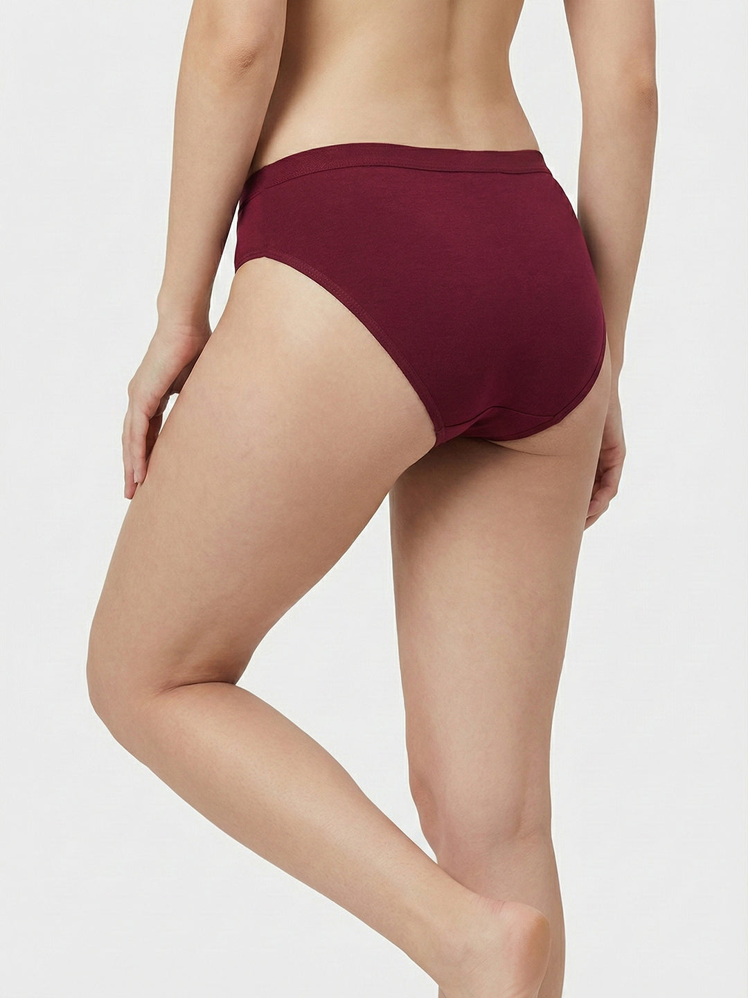 Women Seamless Mid-Rise Breathable &Comfort Fit Briefs (Pack Of 3)