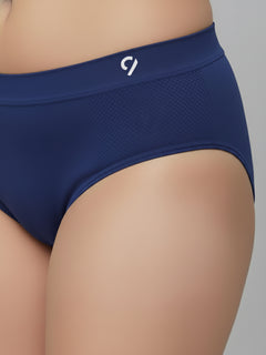 Women Seamless Mid-Rise Soft & Breathable Briefs(Pack Of 3)
