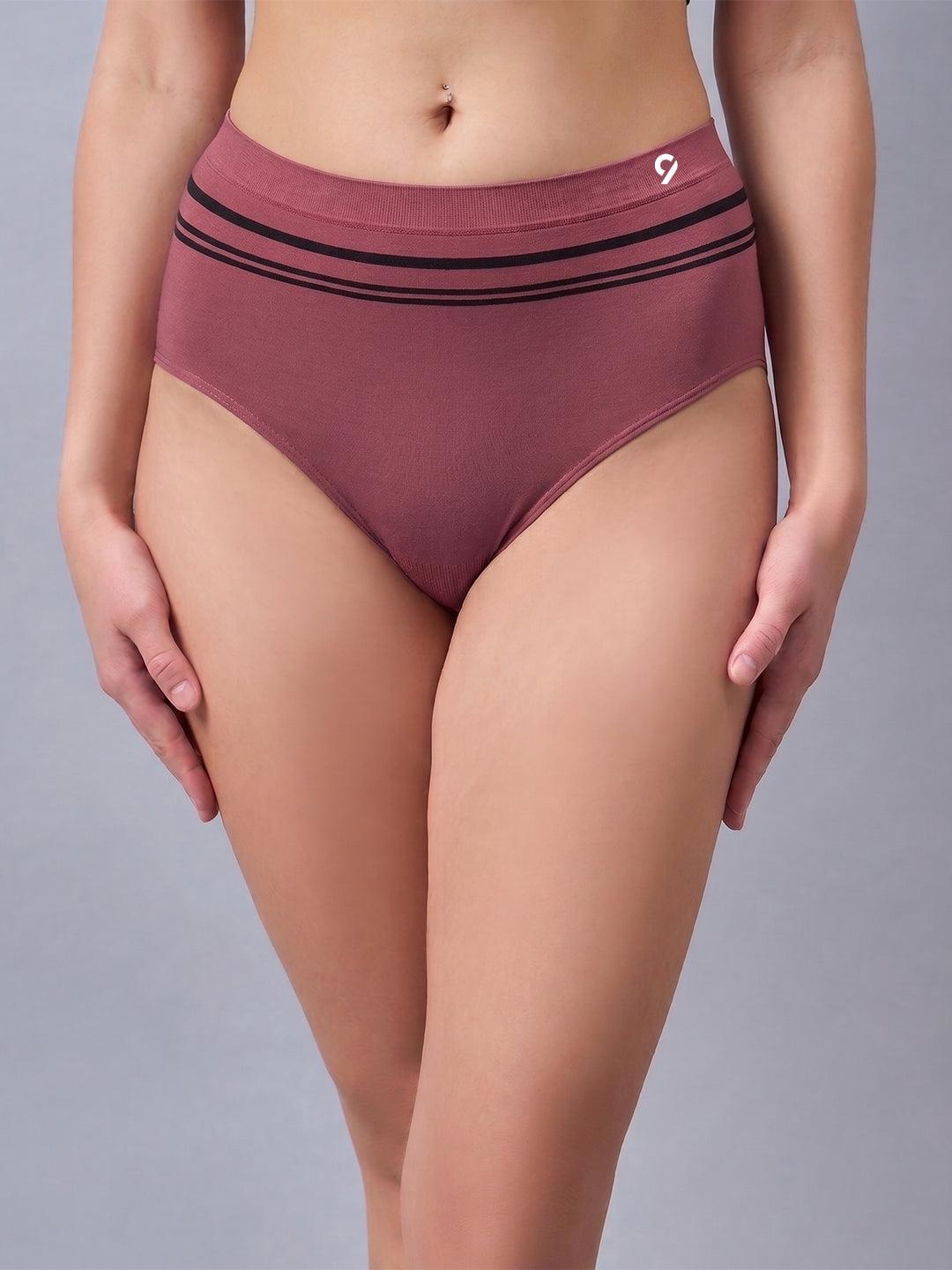 Women Pack of 3 Seamless High-Rise Sweat Absorbing Hipsters Briefs